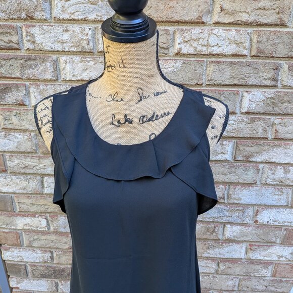 ⭐ Black Ann Taylor LOFT Mixed Media flowy sleeveless blouse Small - Picture 2 of 9